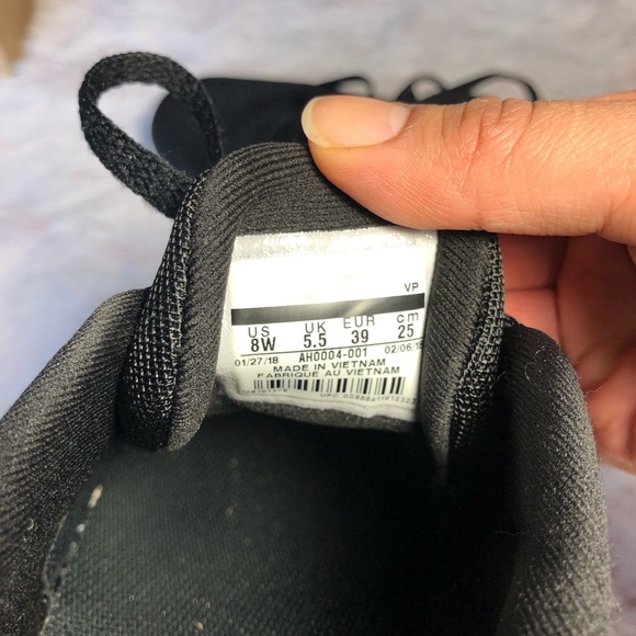 Nike Flex Experience RN Black & White Shoes - Picture 11 of 11